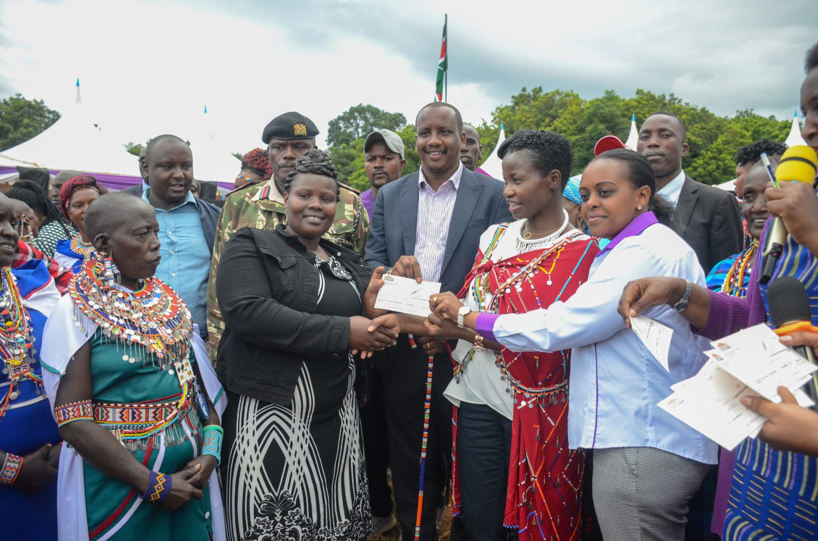 PS MSME issuing Uwezo Fund cheques at Kajiado County