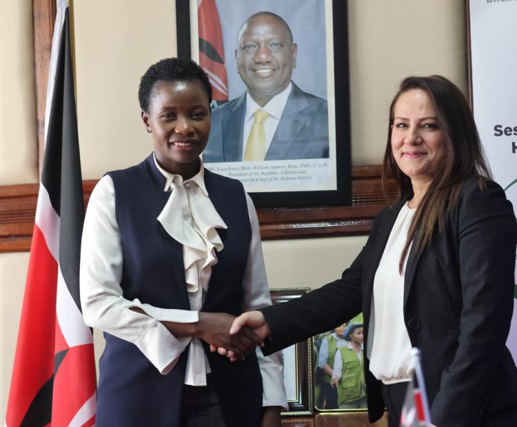 PS MSME handshakes representative from Jordan Enterprise Development Corporation (JEDCO) after deliberations on avenues of collaboration  (6)