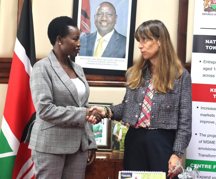 PS MSMEs Development handshakes delegate from the European Bank for Reconstruction and Development